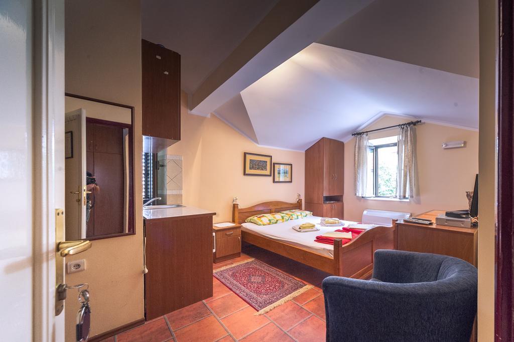 Apartments Villa Ferri Kotor Dış mekan fotoğraf